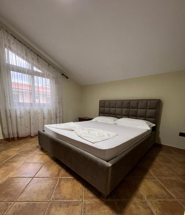 Villa Sokoli, Enjoy Sunset At This Spacious Apartment Tirana Exterior photo