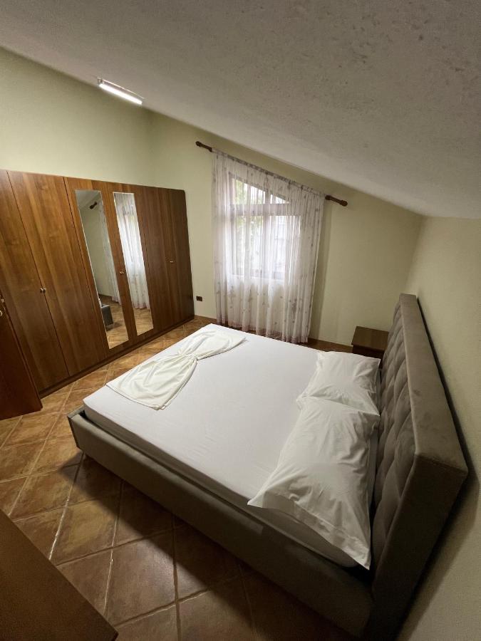 Villa Sokoli, Enjoy Sunset At This Spacious Apartment Tirana Exterior photo